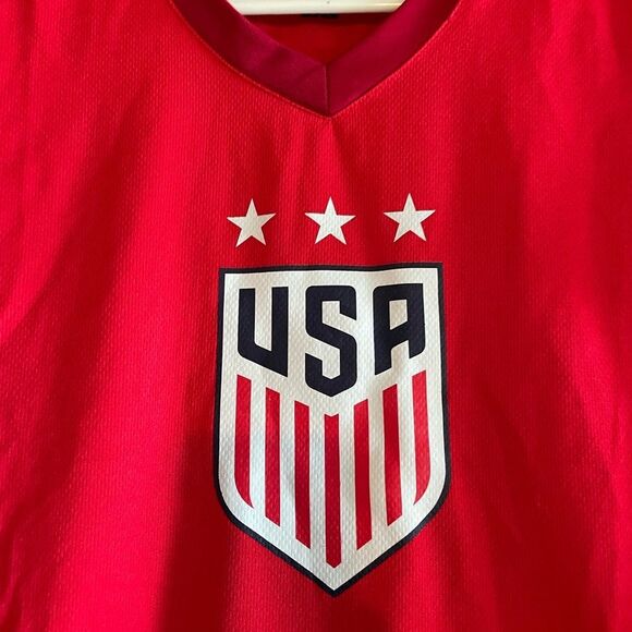 Alex Morgan USA soccer jersey - Picture 2 of 4